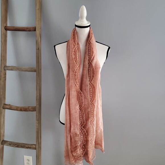 Large Pink Sheer Lightweight Lace Scalloped Edged Scarf - Picture 2 of 7